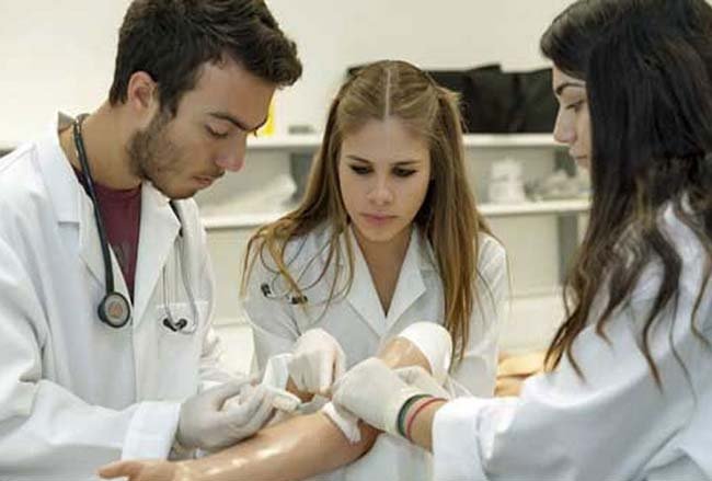 Τη Δευτέρα η Τελετή Ορκωμοσίας των αποφοίτων της Ιατρικής Σχολής του Πανεπιστημίου Κύπρου